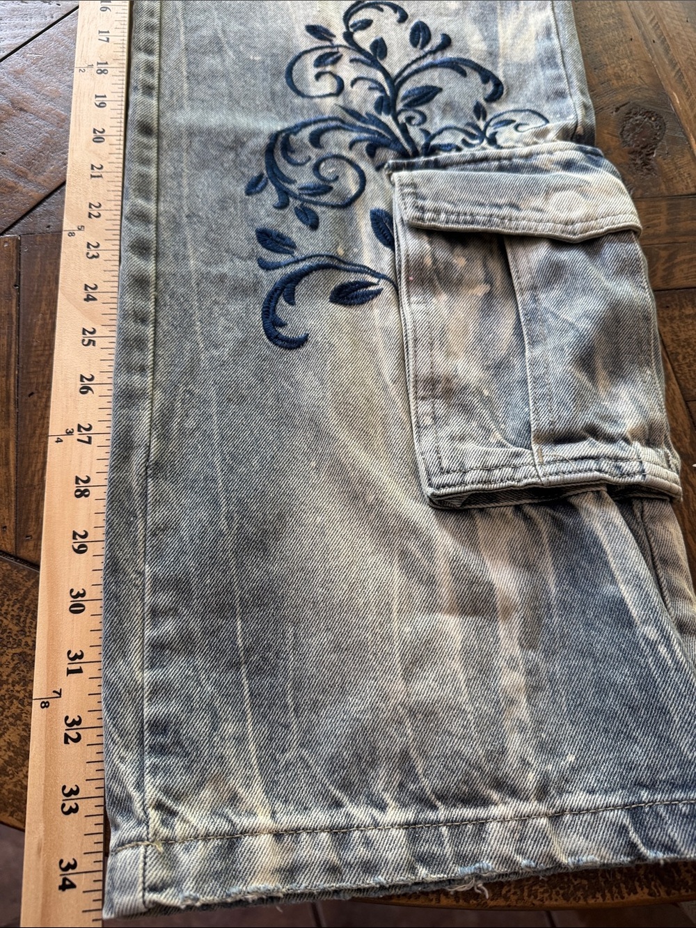 Smoke RIse RED Embroidered Acid-Wash Curvy Cargo Jeans in Blue NWT  Sz XL - Picture 11 of 14